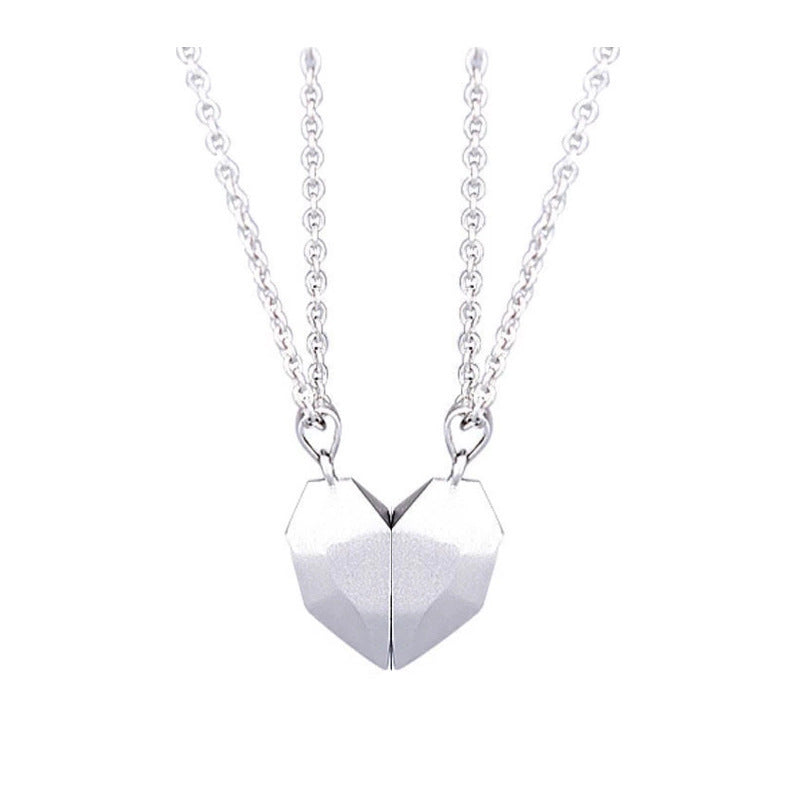 MAGNETIC HEART NECKLACE