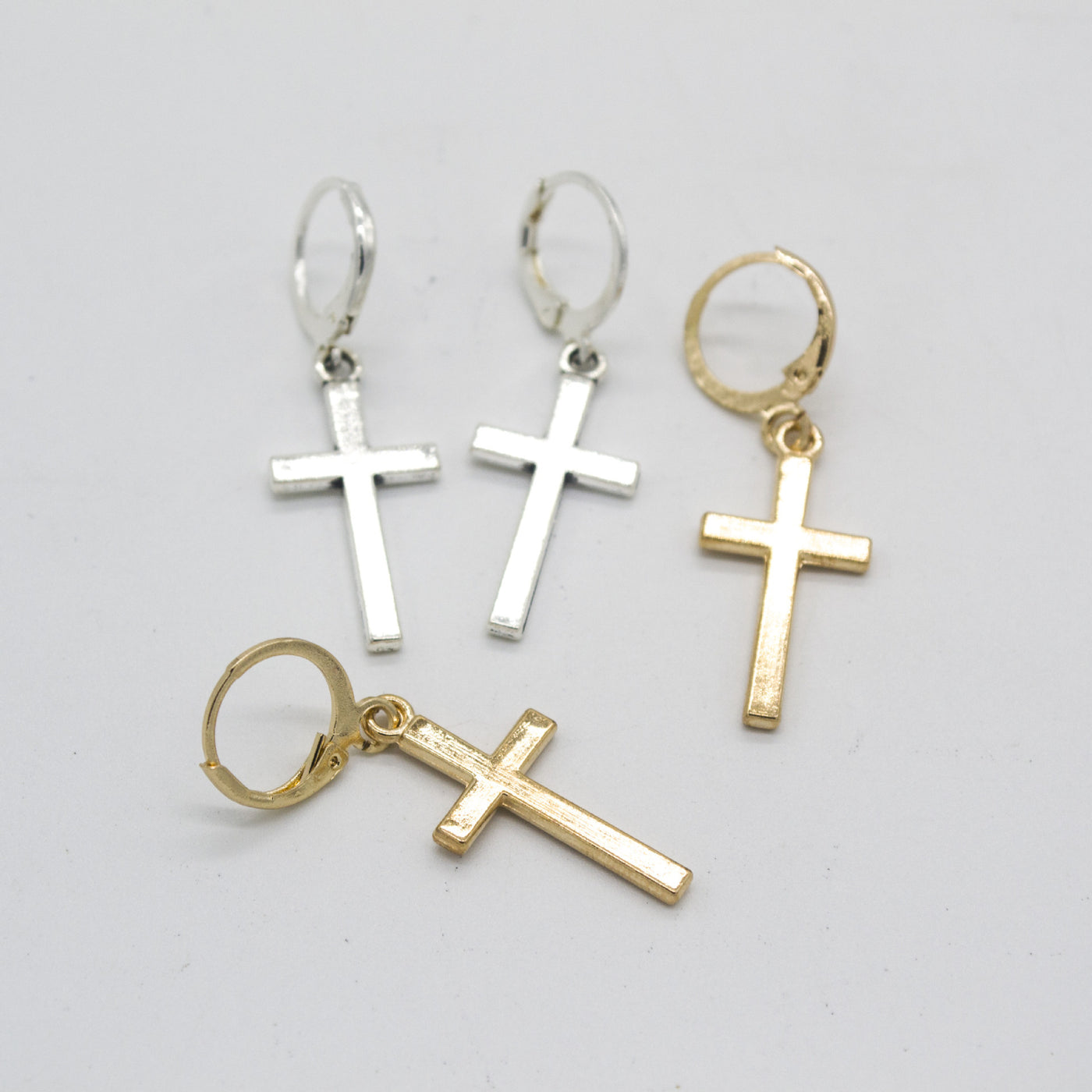 CROSS EARRING